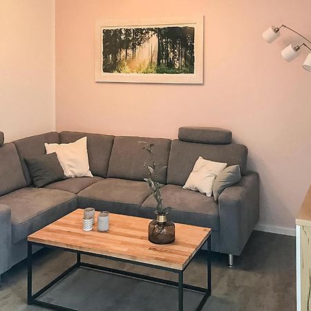 2 Bedroom Cozy Apartment In Rechlin Exteriör bild